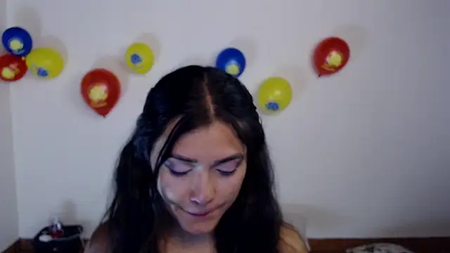 FreyaRouge online show from 06-24-26, 05:56