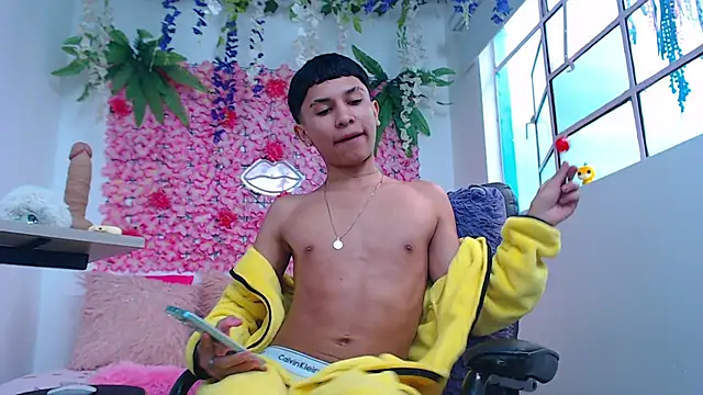 Thiagorincon22 online show from 03-31-26, 09:26