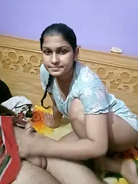 Snapshot of Jerin_Couple61 chatting on 06-20-26, 04:21 Jerin Couple61 online show from 06-20-26, 04:21