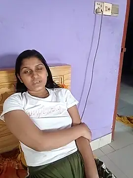 Snapshot of Jerin_Couple61 chatting on 06-22-26, 08:33 Jerin Couple61 online show from 06-22-26, 08:33