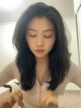 Snapshot of Shanshan_1267 chatting on 04-17-26, 01:03 Shanshan 1267 online show from 04-17-26, 01:03