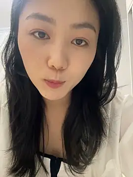 Snapshot of Shanshan_1267 chatting on 04-24-26, 07:44 Shanshan 1267 online show from 04-24-26, 07:44