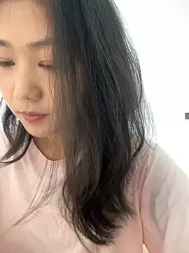 Snapshot of Shanshan_1267 chatting on 04-29-26, 05:22 Shanshan 1267 online show from 04-29-26, 05:22