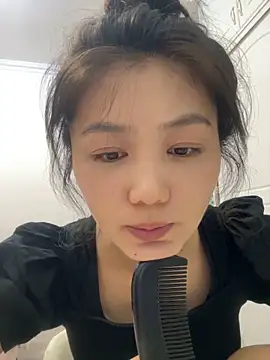 Snapshot of Shanshan_1267 chatting on 05-10-26, 02:11 Shanshan 1267 online show from 05-10-26, 02:11
