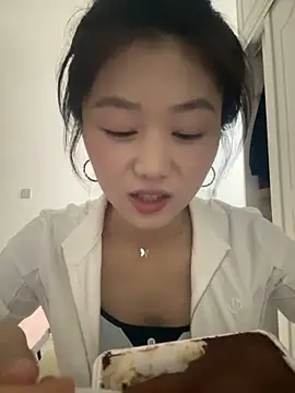 Shanshan 1267 online show from 06-04-26, 01:39