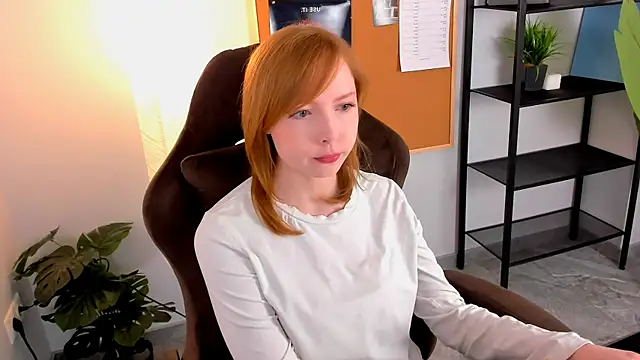 CherryCrushLove online show from 05-03-26, 06:08