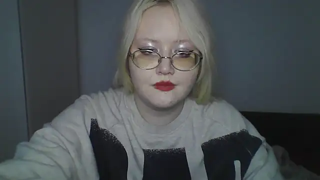 Snapshot of Elayne_Sweet chatting on 05-16-26, 10:36 Elayne Sweet online show from 05-16-26, 10:36