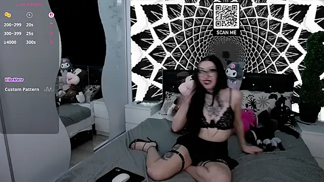Lilithcaine online show from 04-18-26, 09:37