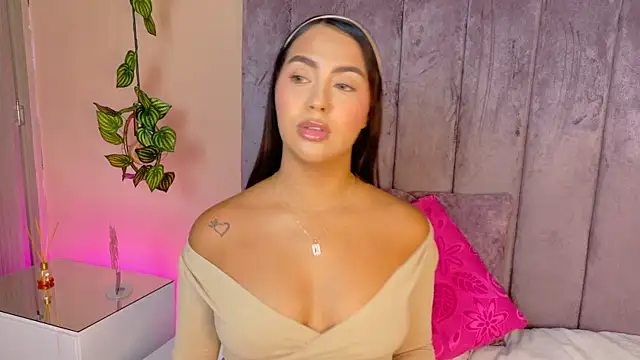 Snapshot of angelicaa_garcia chatting on 04-26-26, 12:14 angelicaa garcia online show from 04-26-26, 12:14
