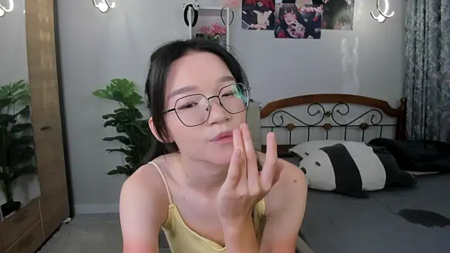 Snapshot of syuri_sun chatting on 07-16-26, 05:19 syuri sun online show from 07-16-26, 05:19
