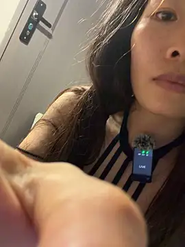 Xiaoyunduo1 online show from 05-20-26, 07:36