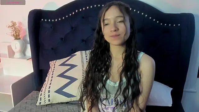 Honney Bunny18 online show from 04-06-26, 02:29
