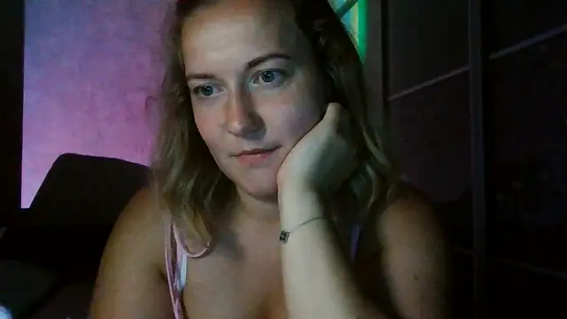 TinaKittyX online show from 07-28-26, 08:52