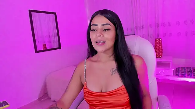 Snapshot of Mallorie_Owens chatting on 04-17-26, 04:54 Mallorie Owens online show from 04-17-26, 04:54