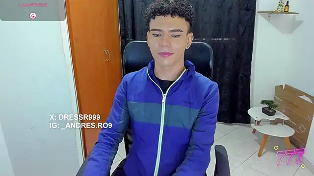 Snapshot of sebascuterouss chatting on 07-04-26, 12:00 sebascuterouss online show from 07-04-26, 12:00