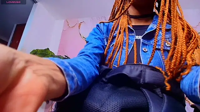 cherry latiinn19 online show from 04-24-26, 11:12