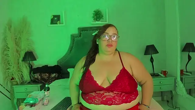 Snapshot of AbbyRogers1 chatting on 05-12-26, 03:47 AbbyRogers1 online show from 05-12-26, 03:47