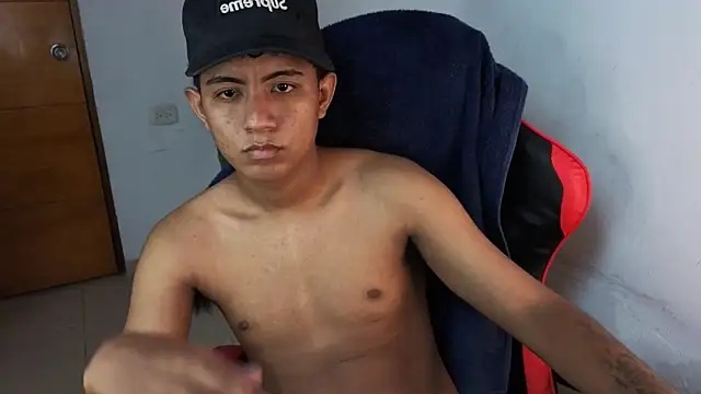 Snapshot of darknigthx chatting on 04-04-26, 04:11 darknigthx online show from 04-04-26, 04:11