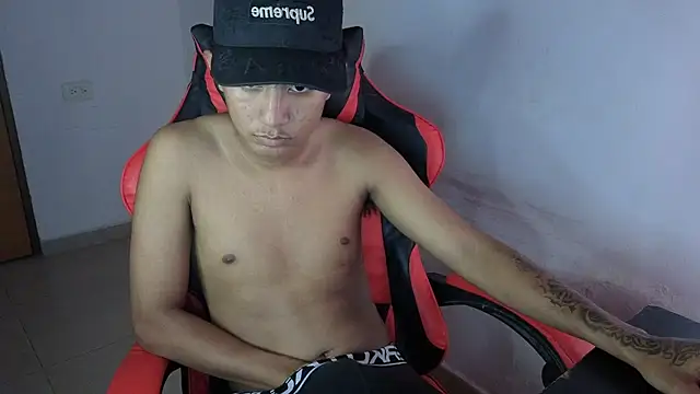 Snapshot of darknigthx chatting on 04-22-26, 12:57 darknigthx online show from 04-22-26, 12:57