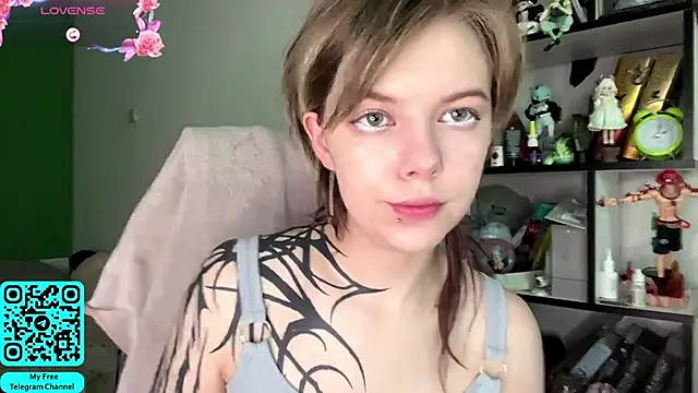 MadalynNosel online show from 06-08-26, 07:09