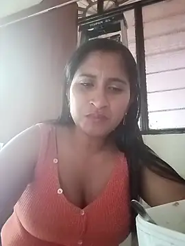 Snapshot of SofiaMendez1_ chatting on 05-15-26, 06:48 SofiaMendez1 online show from 05-15-26, 06:48