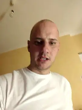 Snapshot of Daniel94699 chatting on 04-01-26, 09:54 Daniel94699 online show from 04-01-26, 09:54