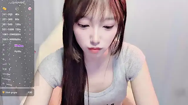 Snapshot of luckyuyu66 chatting on 05-03-26, 02:45 luckyuyu66 online show from 05-03-26, 02:45