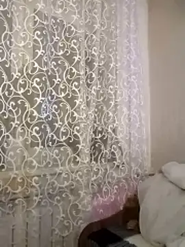 Snapshot of IsOlli chatting on 04-05-26, 02:14 IsOlli online show from 04-05-26, 02:14