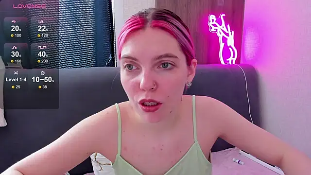 Marie Reyess online show from 04-23-26, 04:14