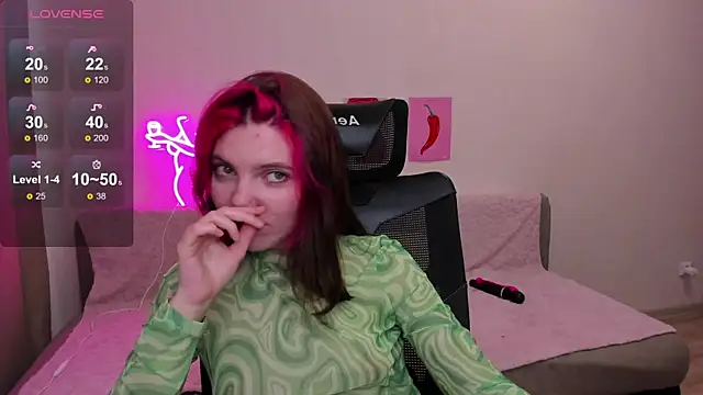 Marie Reyess online show from 05-07-26, 03:56