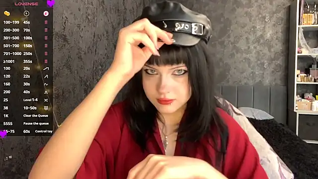 Snapshot of EmilyEmbears chatting on 06-11-26, 06:22 EmilyEmbears online show from 06-11-26, 06:22