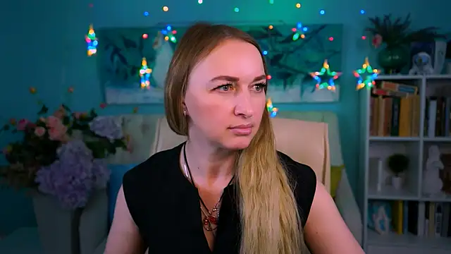 MiaHarrison  online show from 04-04-26, 09:07