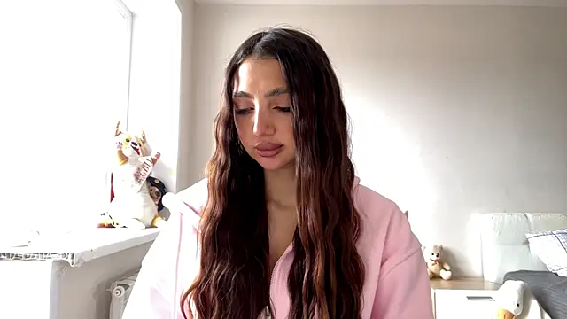 AlvinaMair online show from 04-13-26, 07:47