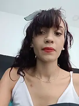 Alexa fox669 online show from 06-17-26, 02:07