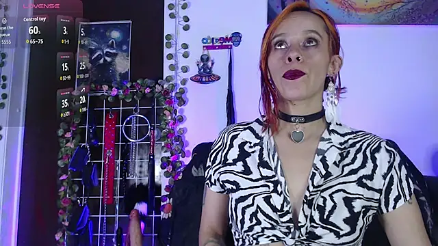 Snapshot of Lexxii_hot_col chatting on 06-13-26, 07:34 Lexxii hot col online show from 06-13-26, 07:34