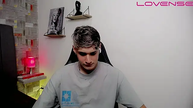 flaquito    online show from 04-21-26, 08:55