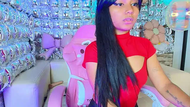 Snapshot of candy-paris chatting on 06-10-26, 02:49 candy-paris online show from 06-10-26, 02:49