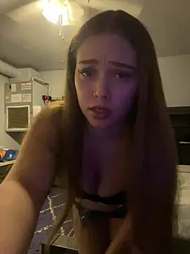 Snapshot of mariex83 chatting on 04-04-26, 02:54 mariex83 online show from 04-04-26, 02:54