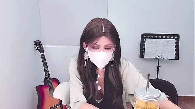 Snapshot of Serendipity889 chatting on 07-18-26, 12:53 Serendipity889 online show from 07-18-26, 12:53