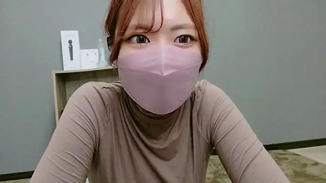 Snapshot of YUA_0425 chatting on 06-08-26, 09:42 YUA 0425 online show from 06-08-26, 09:42