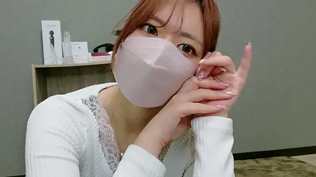 Snapshot of YUA_0425 chatting on 06-11-26, 04:32 YUA 0425 online show from 06-11-26, 04:32