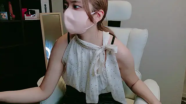YUA 0425 online show from 08-02-26, 04:38