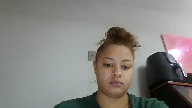 madzbailey online show from 04-09-26, 03:28