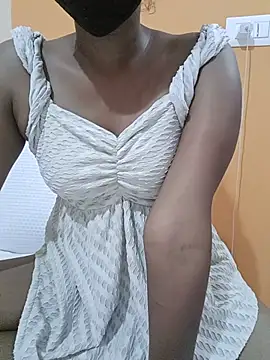 Snapshot of kannadagirlanju852 chatting on 05-19-26, 03:51 kannadagirlanju852 online show from 05-19-26, 03:51
