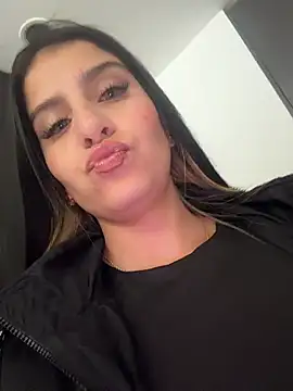 RebecaXoXo  online show from 04-16-26, 09:39