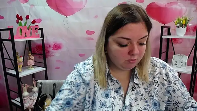 AdelinaMaster online show from 04-20-26, 05:05