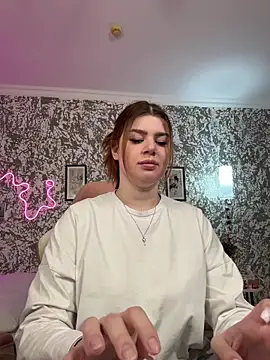 moneyforPeaches online show from 04-10-26, 05:17