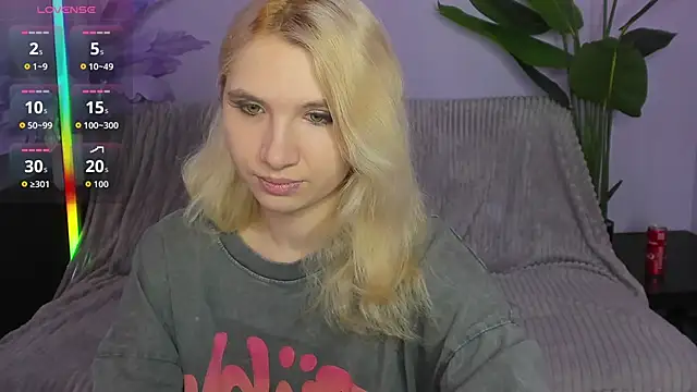 Kitty Blondie online show from 04-09-26, 02:33