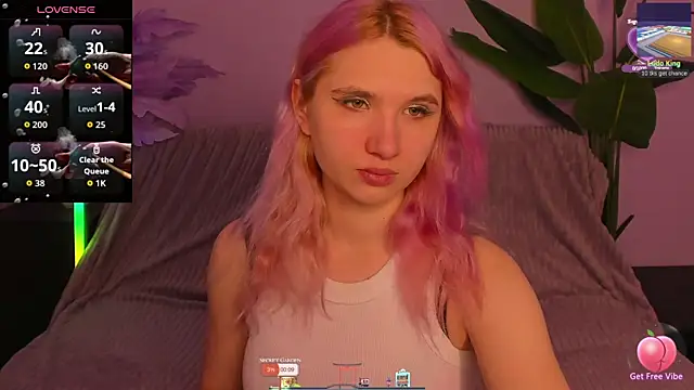 Kitty Blondie online show from 04-14-26, 02:39