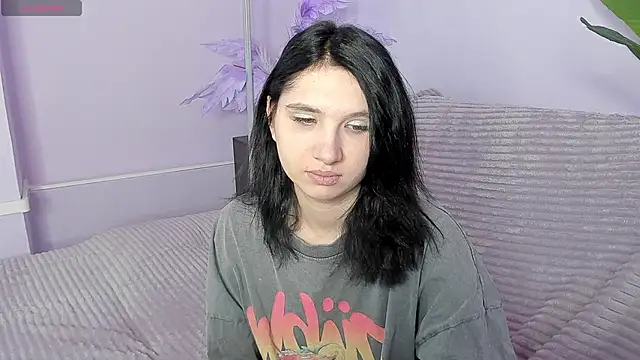 Kitty Blondie online show from 04-25-26, 02:47